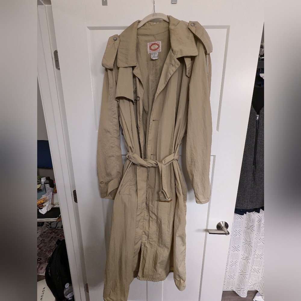 Banana Republic, Vintage, Size L, Tan Trench Coat with matching hat